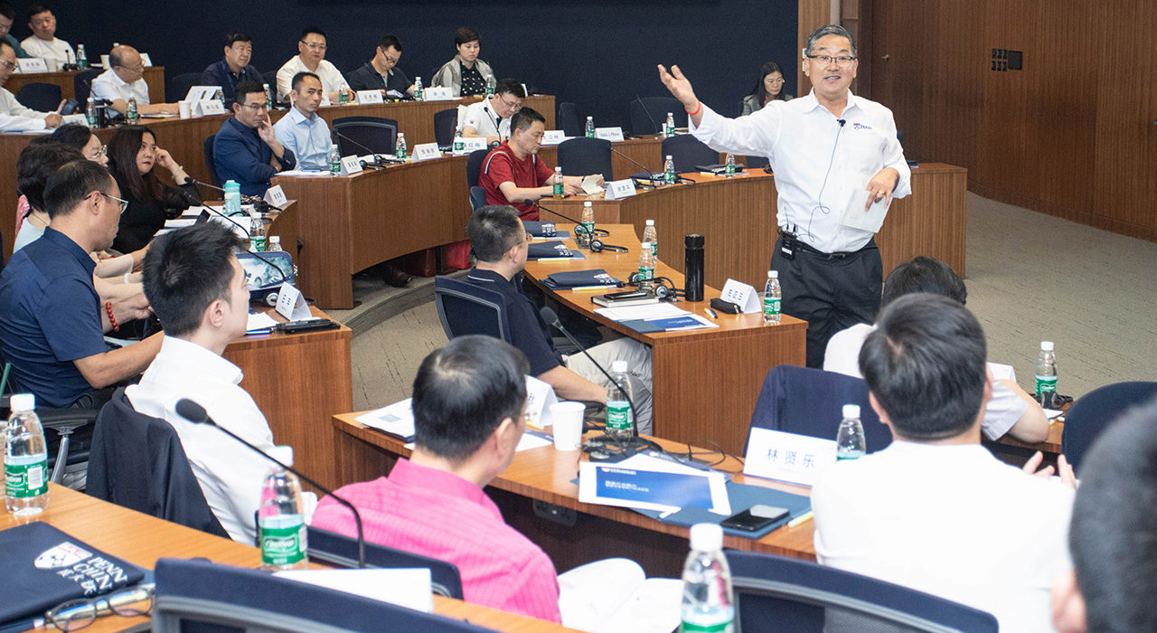 张忠_沃顿商学院数据猿专访_数字化转型_宾夕法尼亚大学-2