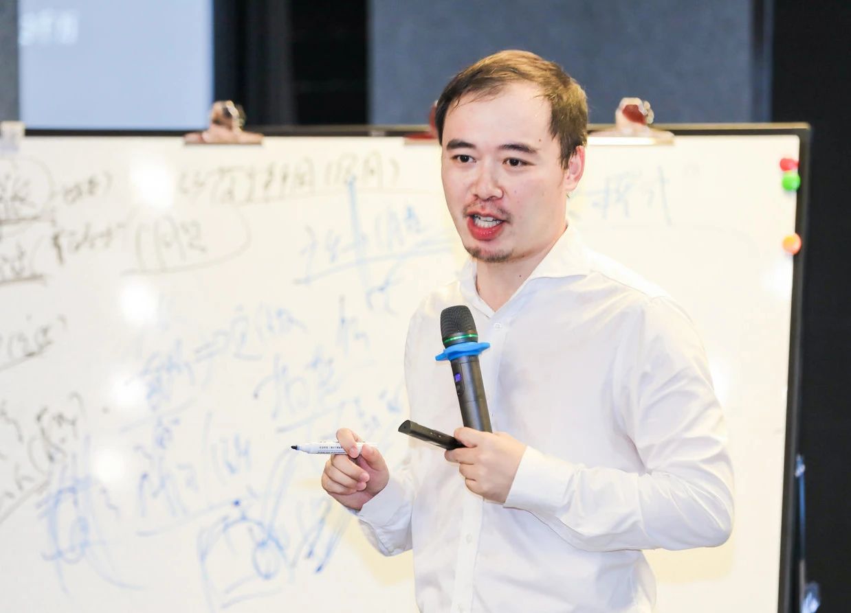科特勒_数智融合_数字化转型-6