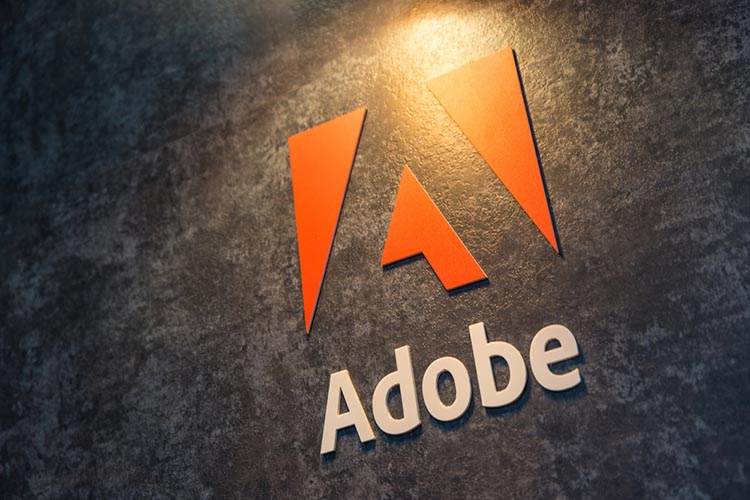 Adobe，一个传统软件公司成功“上云”的典型样本