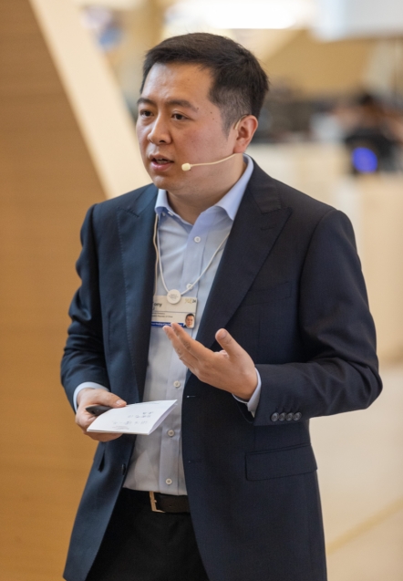 WAIC_特别专访_擎朗智能李通-1