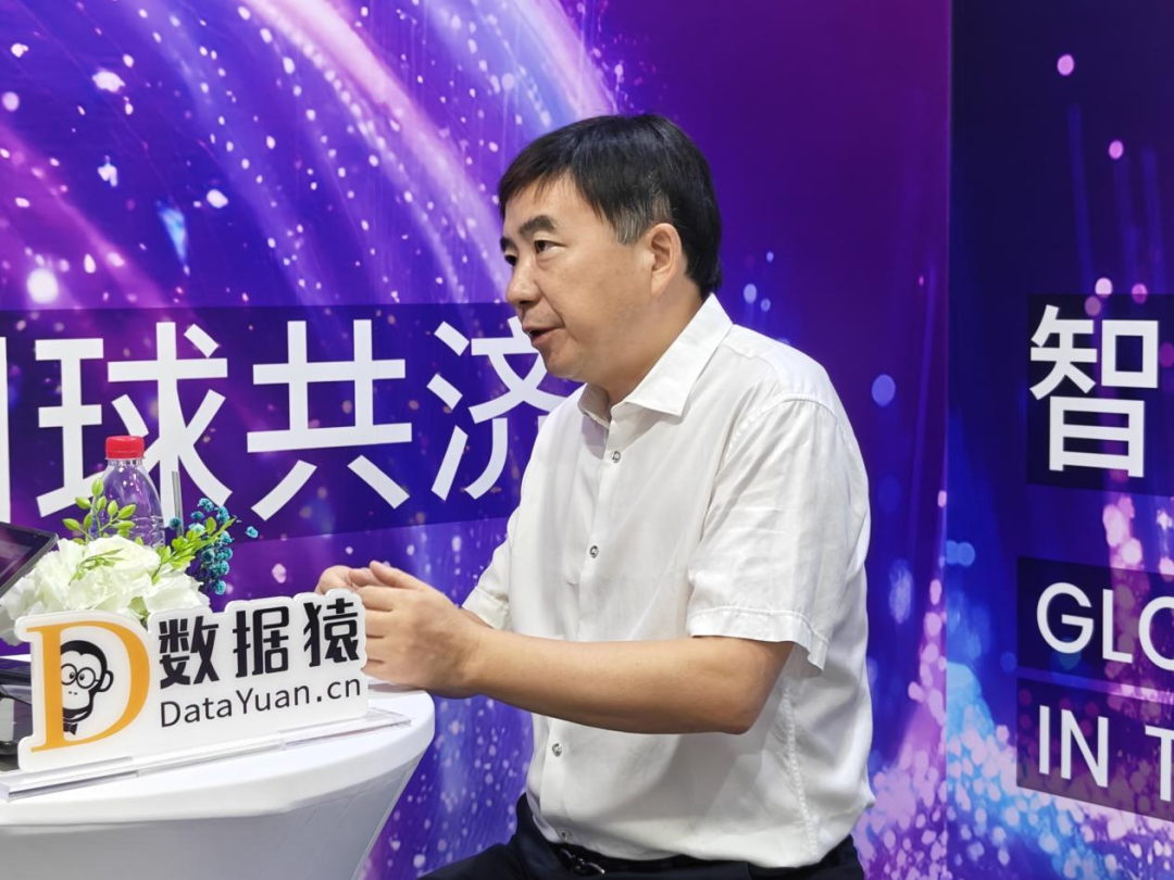 AI_机器人_汉王科技-1