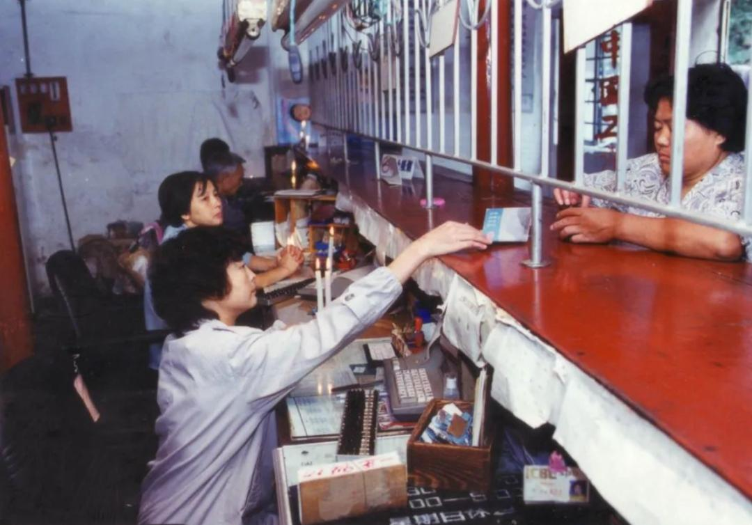 大模型_银行数字化_智能化-1