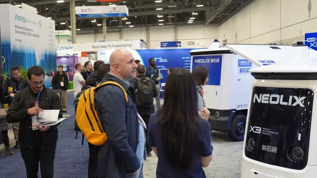 新石器无人车_CES_2026_无人驾驶物流-3