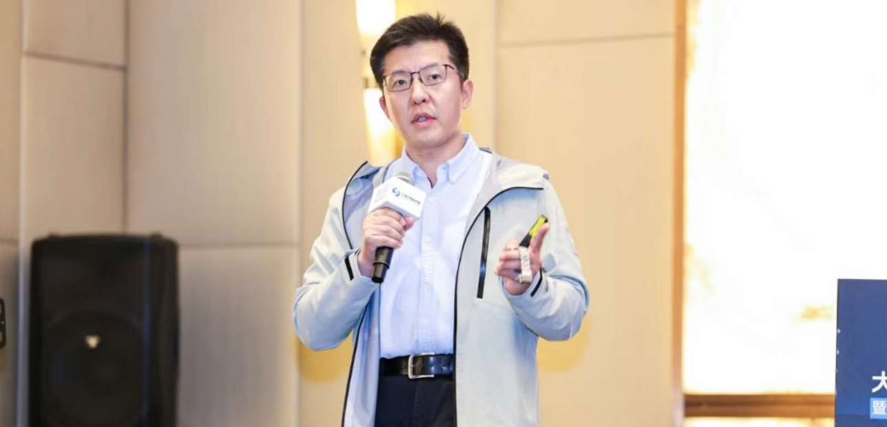 自建还是上云？欧洲科学院院士刘向阳给出“第三选择”