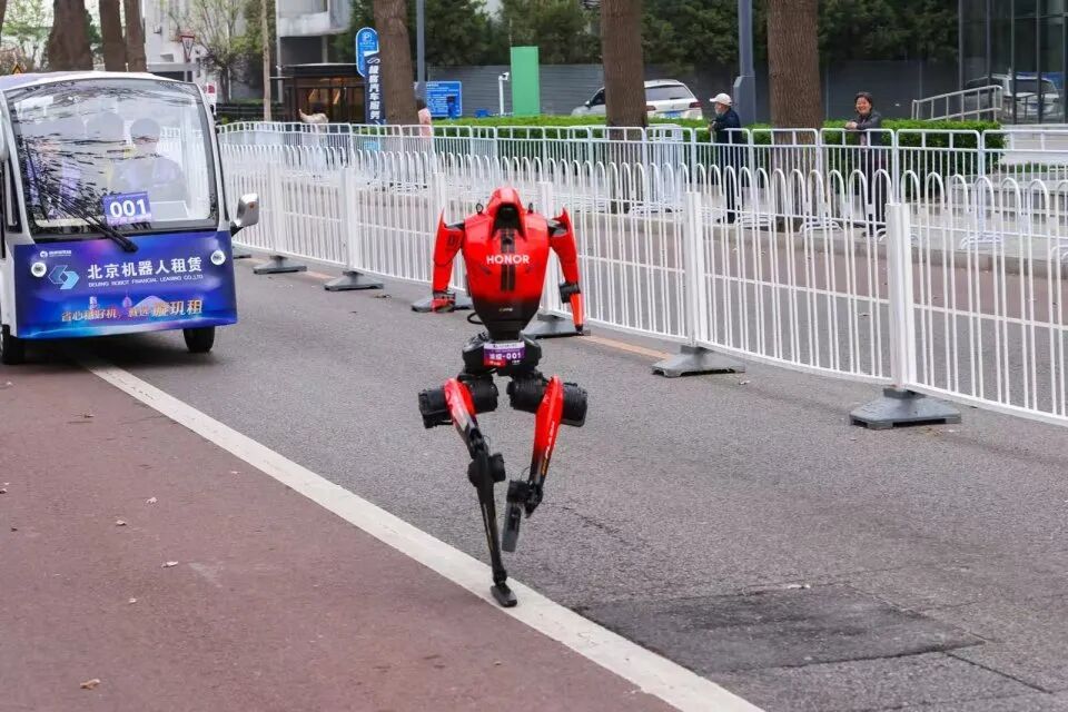 阿里HappyHorse_视频大模型_人形机器人-6