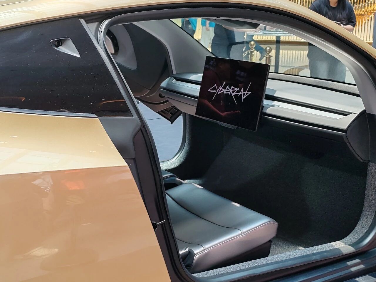 Cybercab_亚洲首展_香港-14