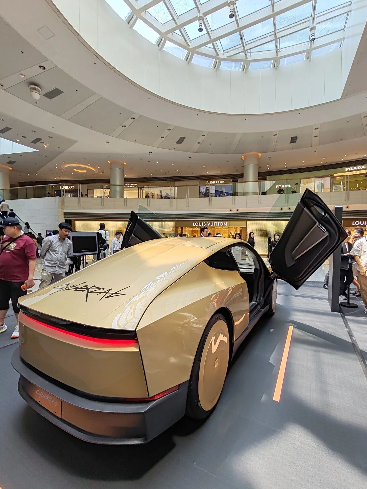 Cybercab_亚洲首展_香港-12