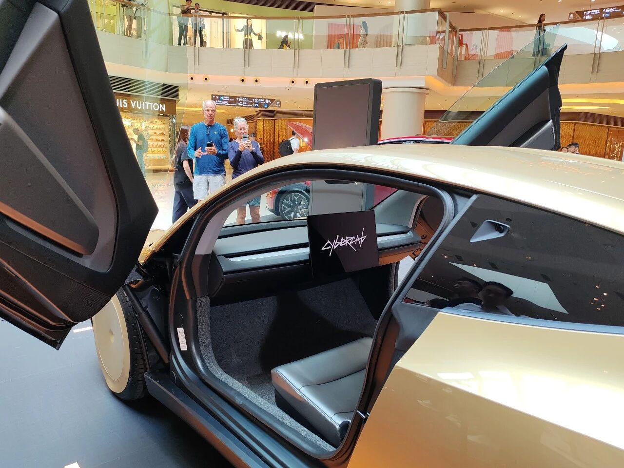 Cybercab_亚洲首展_香港-8